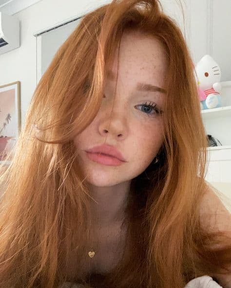Jules, 27, adult AI companion